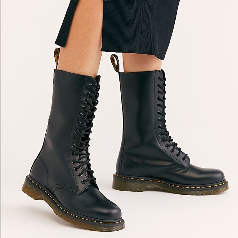 Dr. Martens 1914 Boots Smooth Leather Tall Boots